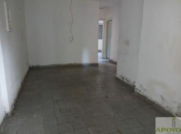 Casa · 240m² · 3 Quartos · 4 Vagas · Casa para fins comerciais ou residenciais!