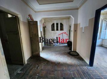 Apartamento · 143m² · 2 Quartos · OPORTUNIDADE PARA INVESTIDORES !
