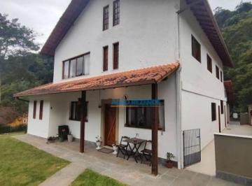bfbf6bf8f56fadcde9803f2cc6948c6bba15a774 · Casa com 7 dormitórios à venda, 281 m² - Parque do Ingá - Teresópolis/RJ