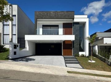 9e4fa082c6dd9c0fe341e46c3fede9b4f7a5e203 · Sobrado 275m², 3 Suítes, Piscina Aquecida