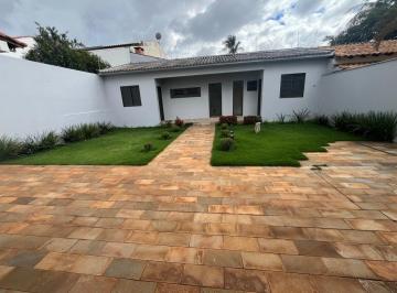 Casa · 222m² · 3 Quartos · 5 Vagas · Casa com 3 quartos à venda, Bairro Cidade Jardim - Uberlândia/MG