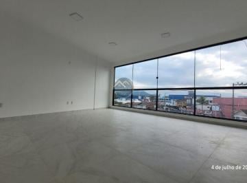 Comercial · 47m² · Sala comercial em piso superior no Centro de Tijucas