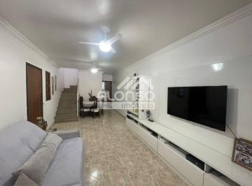 Casa de 3 quartos, São Paulo · CASA REFORMADA COM 3 SUÍTES, 4 VAGAS PRÓXIMO AO METRÔ VILA SÔNIA