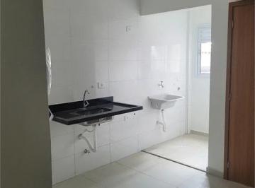 Apartamento de 2 quartos, São Paulo · Apartamento novo com 2 dormitórios e prédio com elevador na Água Fria.