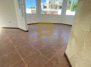 Foto 01 · Casa de 3 Quartos com Suíte e Varanda Gourmet no Mirante da Lagoa, Macaé-RJ - 460m2 de Luxo e Confor