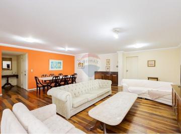 Apartamento · 175m² · 5 Quartos · 2 Vagas · Exclusivo Apartamento de Alto Padrão no Batel: 5 Quartos, 2 Suítes e 2 Vagas