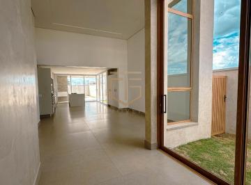 Casa · 208m² · 3 Quartos · 4 Vagas · Casa à venda em Paulínia, Parque Brasil 500, com 3 suítes, com 208 m², Santorini Residencial Club