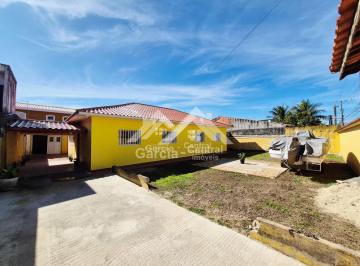 Casa · 198m² · 3 Quartos · 8 Vagas · Casa em Peruíbe