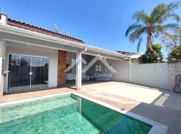 Casa · 206m² · 4 Quartos · 4 Vagas · Sobrado no bairro Oasis em Peruíbe