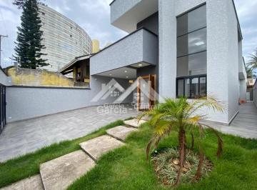 Casa · 225m² · 4 Quartos · 3 Vagas · Casa em Peruíbe