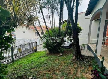723741_i8V9avYD1138mg3Ebzk_723741686832c0b303f.jpg · Casa com 3 quartos e 210m² à venda na Ponta de Baixo