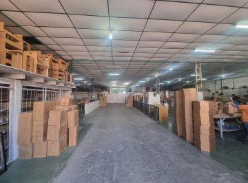 Comercial · 245m² · Galpão Comercial de Esquina em Localização Estratégica