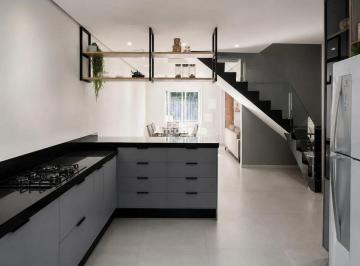 Casa · 160m² · 3 Quartos · 1 Vaga · Sobrado à venda no bairro Parque Oásis