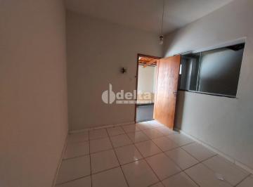 NULL · Casa residencial disponível para locação no bairro Martins em Uberlândia-MG