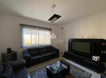 Casa · 82m² · 3 Quartos · 2 Vagas · Casa Térrea com 3 quartos sendo 1 suíte e 2 vagas na Vila Regente Feijó