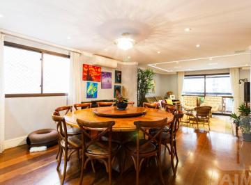 Apartamento · 210m² · 4 Quartos · 3 Vagas · Apartamento 04 dormitórios sendo 2 suites 5 banheiros 2 vagas.em Higienópolis.