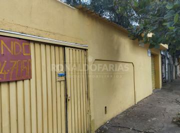 Casa · 100m² · 2 Quartos · 5 Vagas · Casa terrea para venda sendo 2 quartos , sala cozinha . banheiro , lavaderia , quintal .