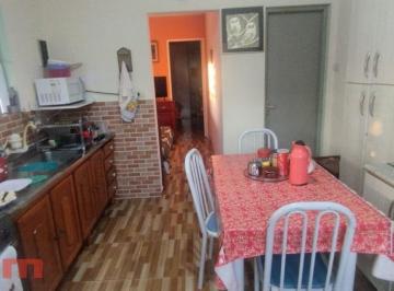 Casa · 2100m² · 2 Quartos · 1 Vaga · CASA A VENDA NO JARDIM CHÁCARA ORIENTE