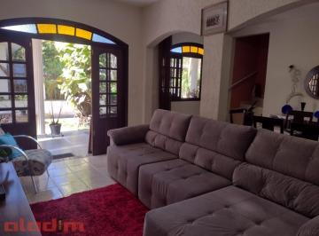 Casa · 220m² · 4 Quartos · 5 Vagas · CASA A VENDA NO JARDIM ALVIVERDE