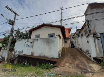 Casa · 80m² · 3 Quartos · 2 Vagas · 02 casas com 03 e 02 quartos no bairro São Francisco em Teófilo Otoni