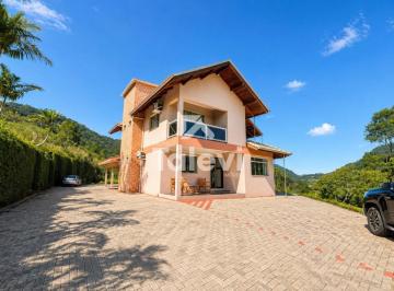 Rural · 453m² · 5 Quartos · 6 Vagas · Uma chácara única, pronta para gerar renda com turismo rural, a apenas 6 km do centro de Pomerode.