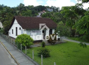 Casa · 240m² · 3 Quartos · 1 Vaga · Imóvel Singular no Centro de Pomerode - Bela Casa de 3 Dormitórios e Amplo Terreno de 2.427,80 m²