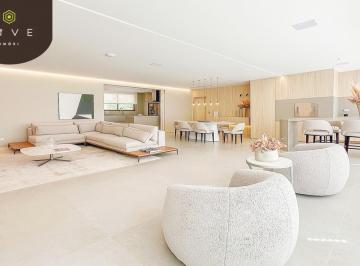 Apartamento · 239m² · 3 Quartos · 4 Vagas · Apartamento no Edifício Carmem, mobiliado, luxuoso, com 03 suítes, 04 vagas no Água Verde!
