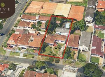 Terreno · 389m² · 6 Vagas · Terreno de 1.461m², oportunidade única para investidores e construtoras no bairro Parolin!