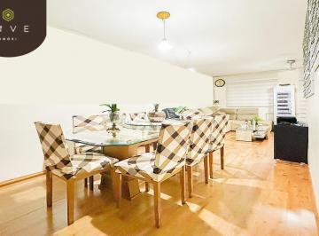 Casa · 227m² · 5 Quartos · 2 Vagas · Casa à venda, com 05 quartos, 02 vagas de garagem no Bairro Portão!