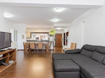 Casa · 300m² · 5 Quartos · 2 Vagas · Sobrado triplex no Condomínio Residencial Parque das Palmeiras, com 05 dormitórios, no Santa Cândida