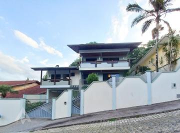 Casa · 430m² · 4 Quartos · 4 Vagas · Uma casa em condomínio pensada para quem valoriza espaço, privacidade e bem-estar apenas 1km da Vila