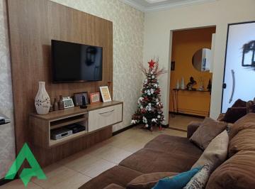 Casa · 230m² · 3 Quartos · 3 Vagas · Ótima Casa com 3 dormitórios à venda, em loteamento residencial no Bairro Passo Manso em Blumenau!