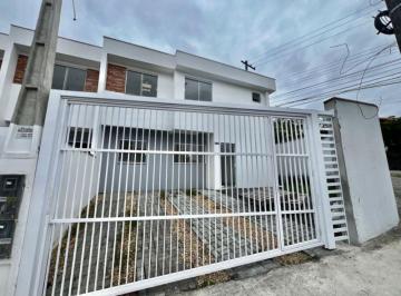 Casa · 98m² · 3 Quartos · 2 Vagas · Sobrado, com 3 dormitórios, no bairro Escola Agrícola.