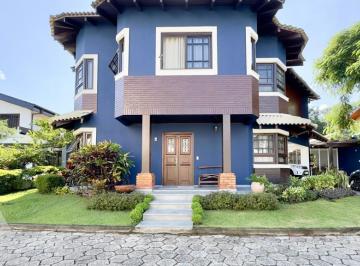 Casa · 312m² · 3 Quartos · 4 Vagas · Linda casa à venda em condomínio fechado no bairro Boa Vista. Localizada próximo ao centro da cidade