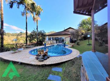 Casa · 360m² · 3 Quartos · 2 Vagas · Linda casa à venda, no Bairro Salto do Norte!!