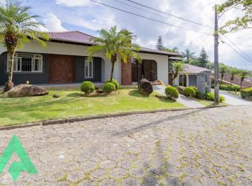 Casa · 390m² · 4 Quartos · 4 Vagas · Linda casa mobiliada à venda, no Bairro Itoupava Norte!