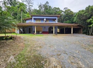 Casa · 235m² · 3 Quartos · 10 Vagas · Linda casa à venda, no Bairro Fortaleza Alta!