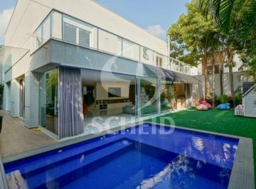 Casa · 600m² · 4 Quartos · 5 Vagas · Casa em condomínio e rua fechada, próximo ao verde !