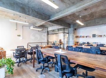 Comercial · 176m² · 2 Vagas · Conjunto Comercial á Venda Brooklin com 176m², 2 vagas.