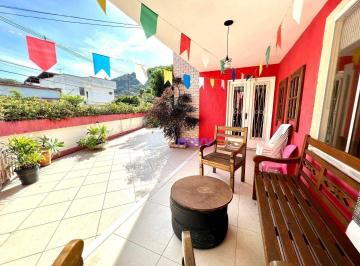 e3109c67e38c45971e38bd0d7adfeb0c7be75719 · Casa à venda por R$ 1.750.000,00 - São Francisco - Niterói/RJ