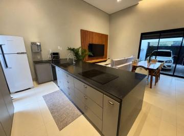 Casa · 105m² · 3 Quartos · 2 Vagas · Sobrado com 3 quartos à venda, bairro Grand Ville - Uberlândia/MG