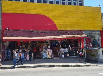 9545a8ec4f4d715a94b14f13f1bbe0d27f43f65a · Sala comercial/ andar inteiro com 678m² no centro de Cotia para locação.