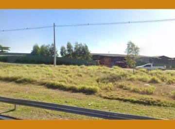 Comercial · GLEBA DE TERRAS COM EDIFICAÇÕES INDUSTRIAIS, LOCALIZADA NA CONFRONTAÇÃO ENTRE AS RODOVIAS SP-300 E S