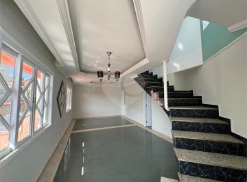Imagem Principal · Casa à venda com 3 quartos, sendo 1 suíte, em Vila Rosália, Guarulhos