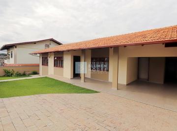 Casa · 242m² · 4 Quartos · 2 Vagas · Ampla casa no bairro Itoupava Norte!