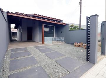 Casa · 2 Quartos · 1 Vaga · Casa com área de festas com piscina no bairro São Cristóvão, Barra Velha!