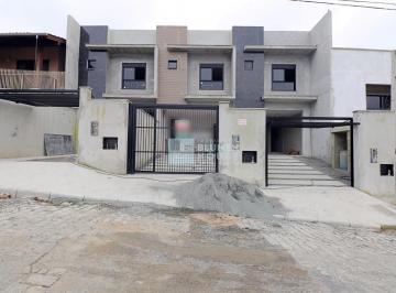 Casa · 90m² · 3 Quartos · 3 Vagas · Sobrado com 3 suítes no bairro Escola Agrícola!