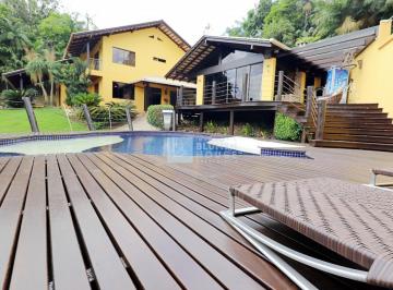 Casa · 520m² · 3 Quartos · 8 Vagas · Ampla casa de alto padrão no bairro Badenfurt!