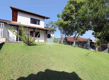 Casa · 175m² · 6 Quartos · 2 Vagas · Ampla casa no bairro Fortaleza!