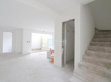 Casa · 143m² · 3 Quartos · 2 Vagas · Amplos sobrados de alto padrão no bairro Tribess!